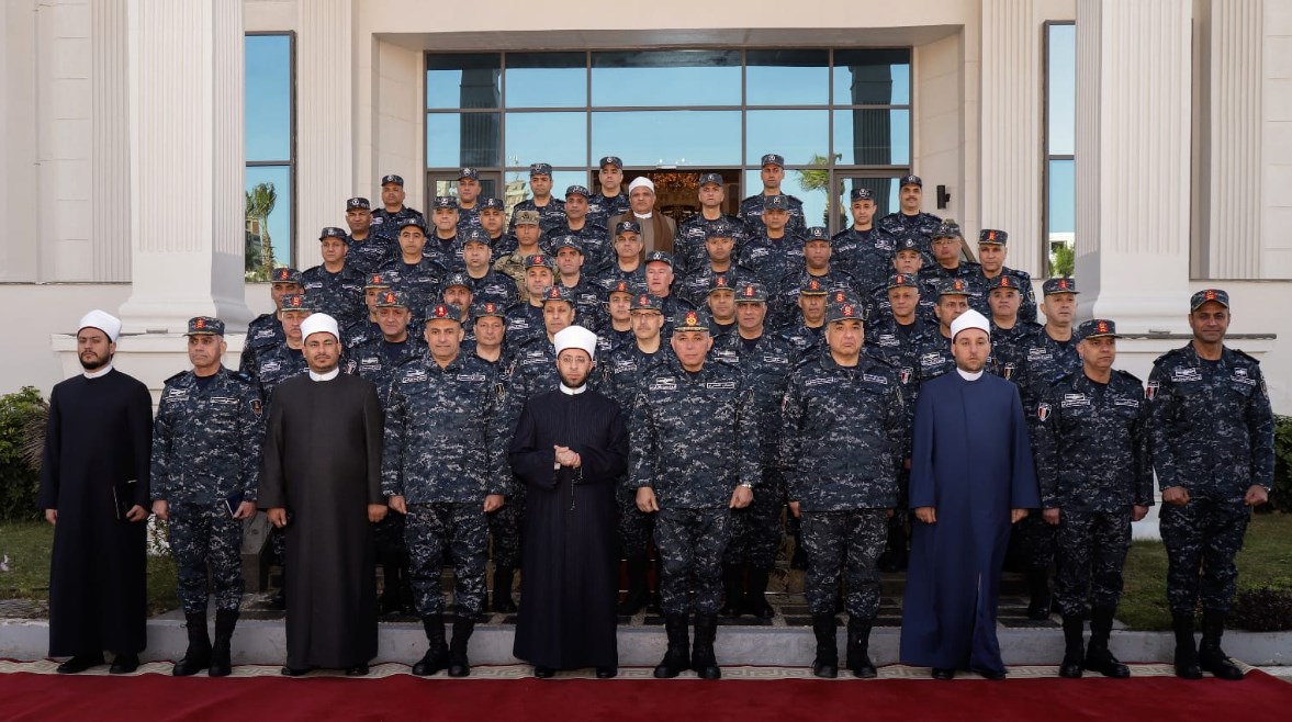 ندوة دينية لعدد من ضباط وضباط صف وجنود القوات البحرية