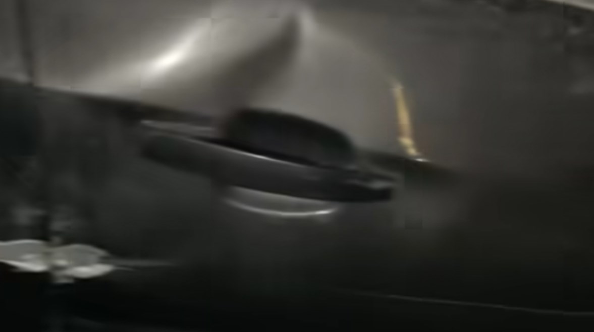 سيارة المخرج 