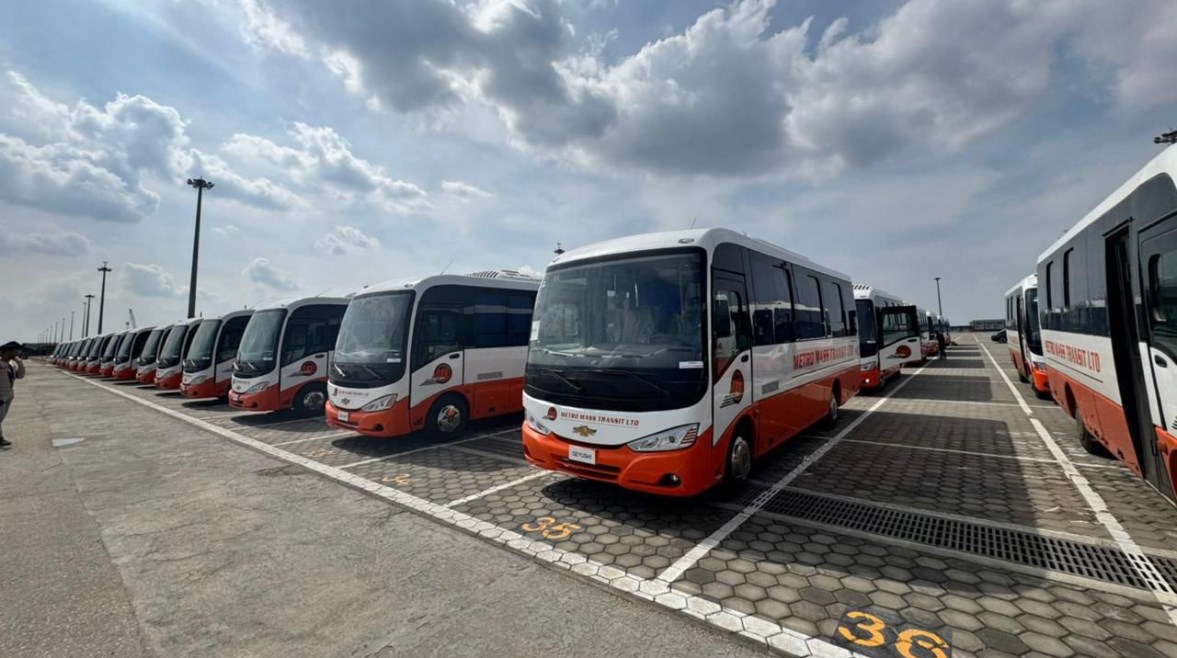 تصدير حافلات المنصور للسيارات 