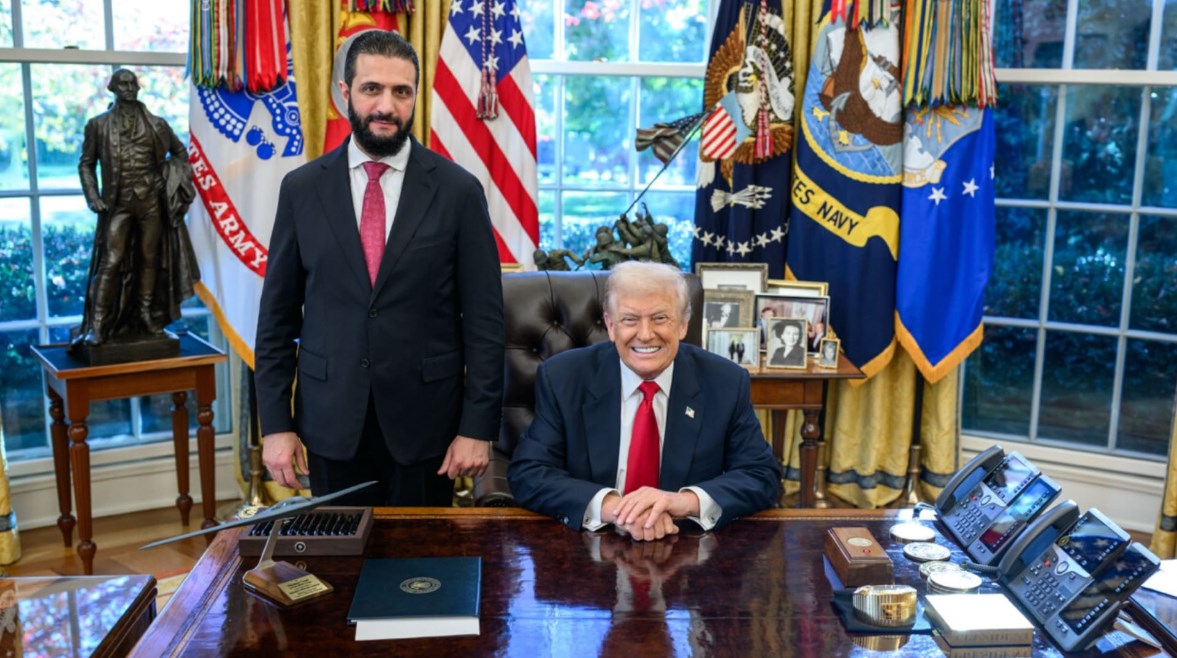 الرئيس الأمريكي دونالد ترامب ورئيس سوريا أحمد الشرع