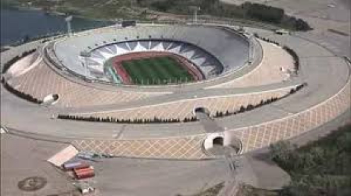 ملعب "آزادي" 