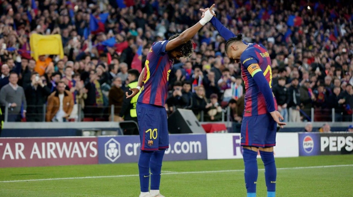 لامين يامال ورافينها 