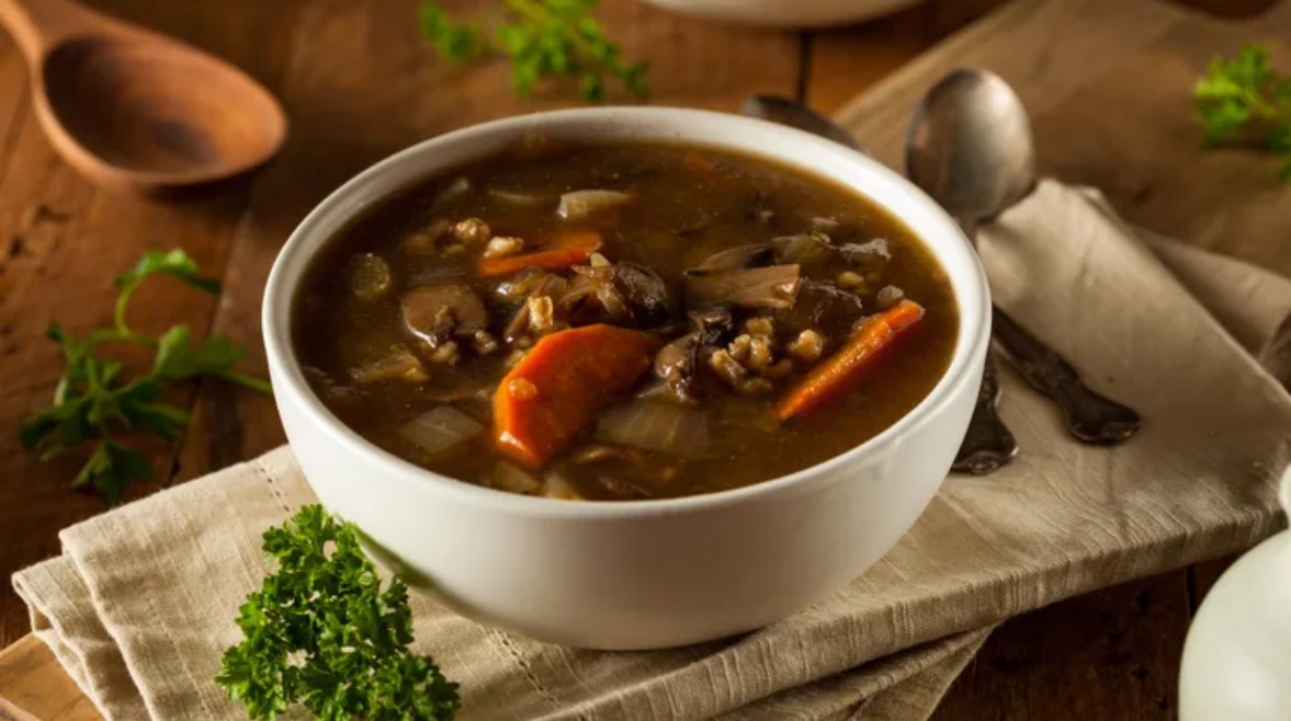 شوربة الشعير والفطر