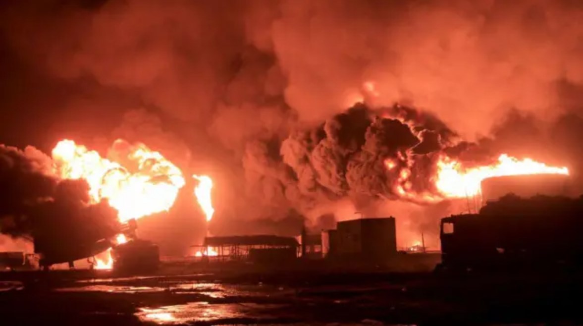 اتساع رقعة المواجهات العسكرية في الشرق الأوسطإسرائيل تعترض هجوماً من اليمن وتكثف ضرباتها داخل إيران