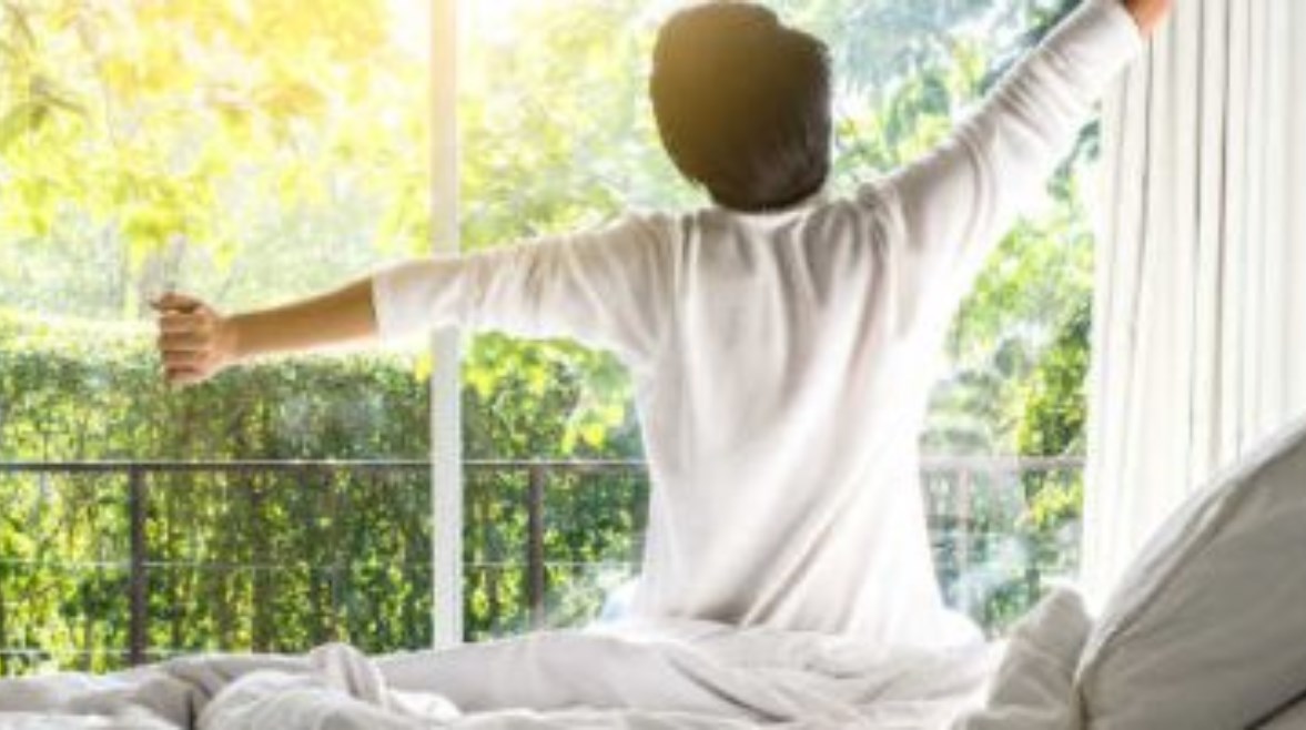 الاستقياظ مبكرًا - تعبيرية 