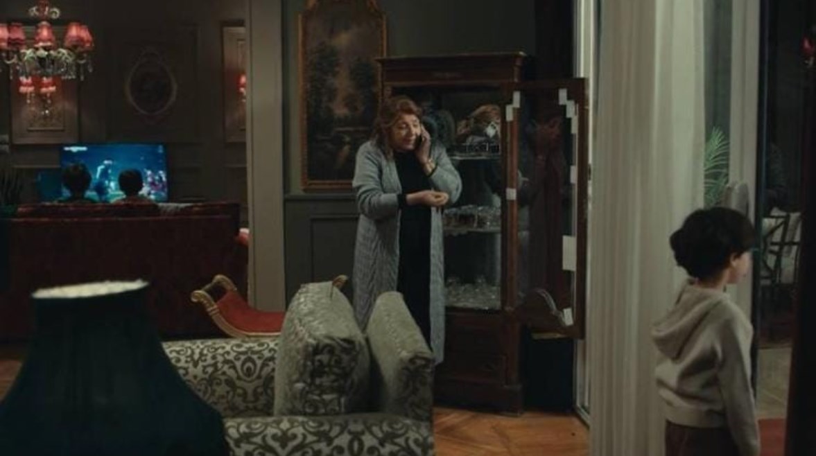 الفنانة حنان سليمان في مسلسل اللون الأزرق 