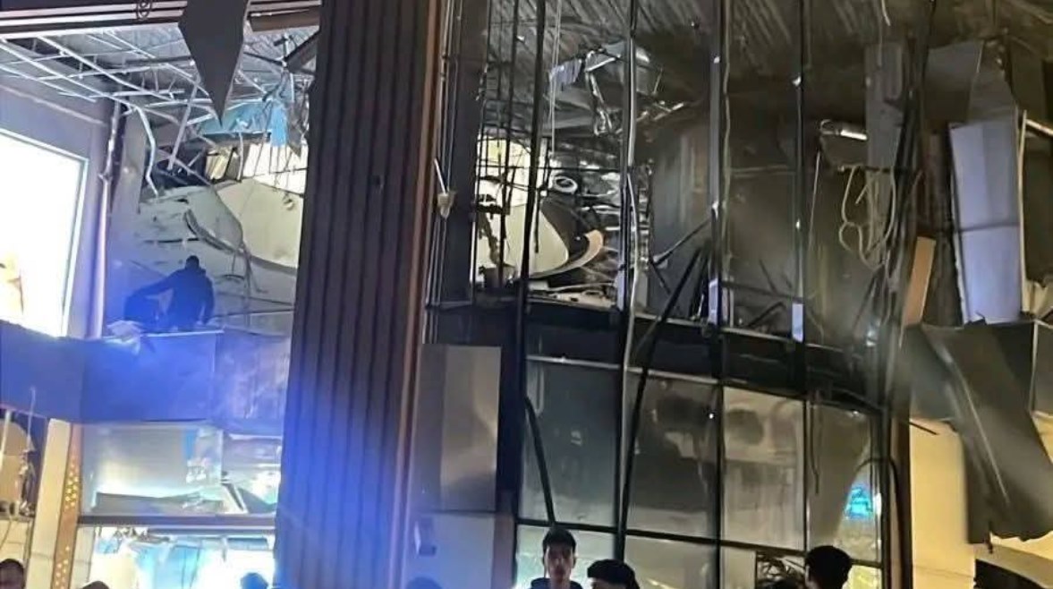 جانب من الحريق