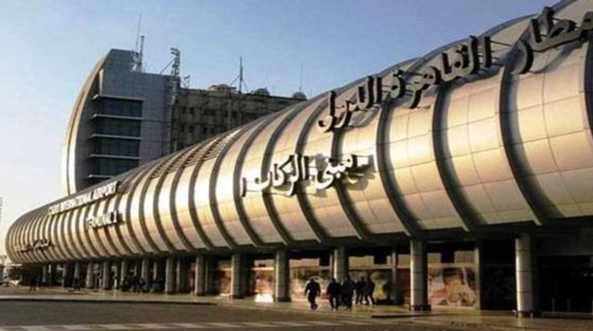 مطار القاهرة