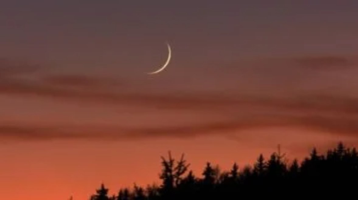 هلال عيد الفطر - ارشيفية