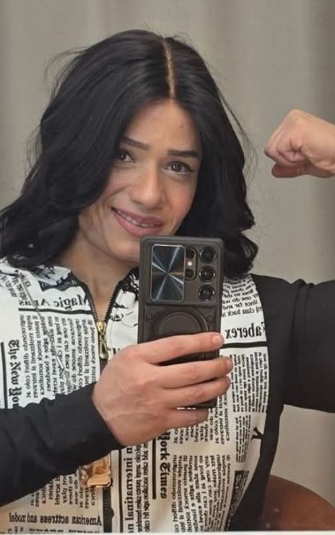 البيج ياسمين