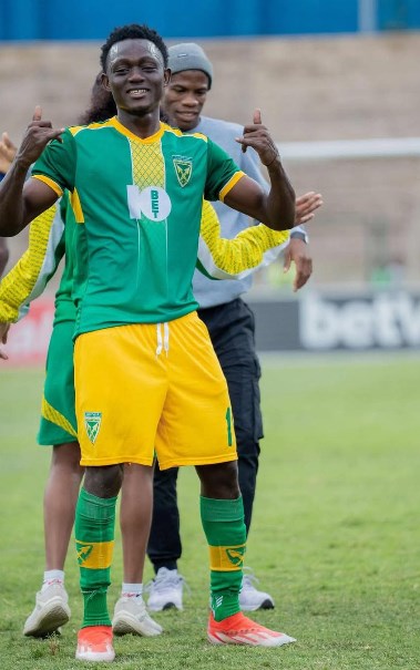  إسحاق سيسيه