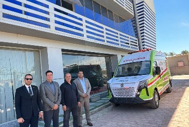 فريق جلوبال إنجنز بعد توقيع الاتفاقية 