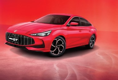 سيارة MG GT موديل 2026
