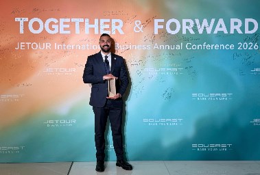 كريم شحاتة رئيس قطاع المبيعات والتسويق