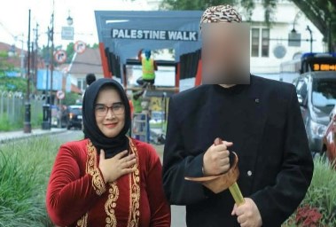 أنجي والشاب المصري