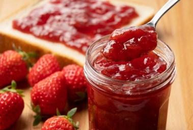 طريقة عمل مربى الفراولة في المنزل