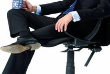 الجلوس في المكتب 