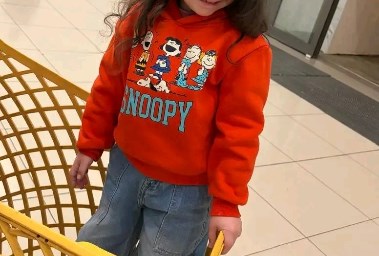 الطفلة لوسيندا 