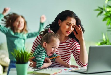 توتر الأمهات خلال فترة الامتحانات 