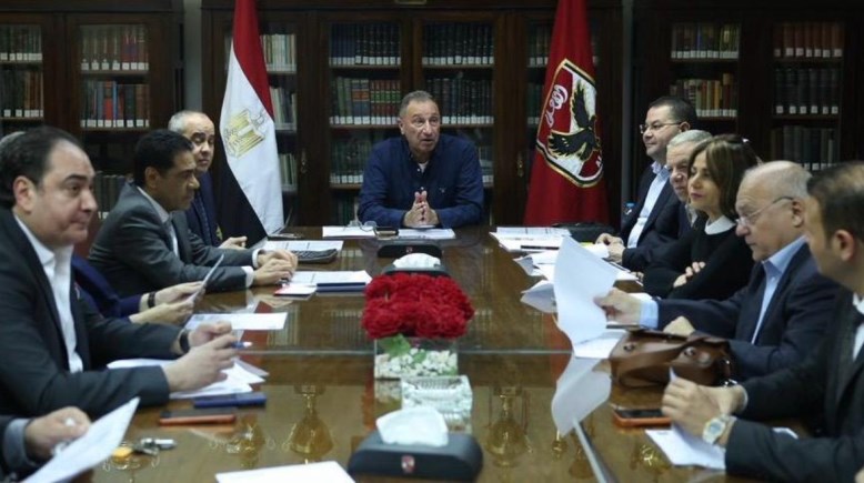 اجتماع الخطب بـ شركة الأهلي