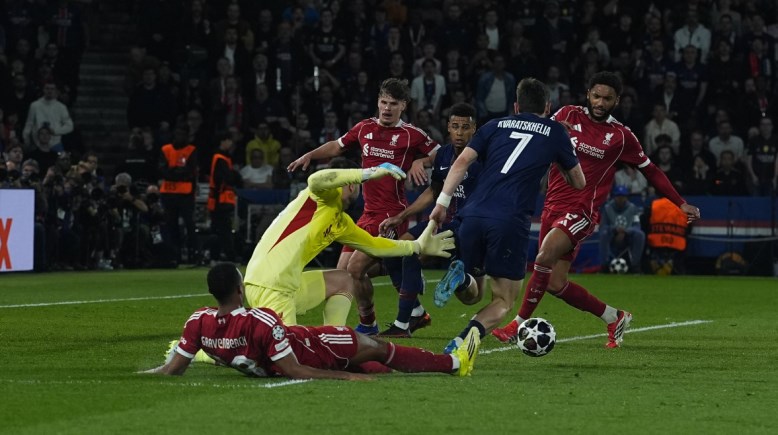 باريس سان جيرمان وليفربول 