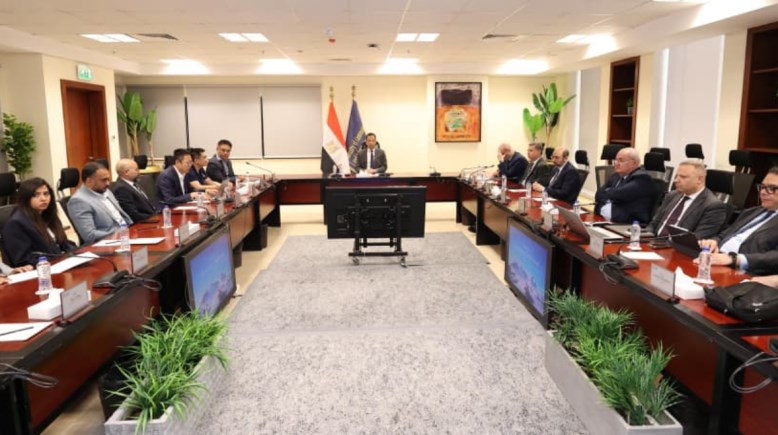 لقاء وزير الاتصالات مع وفد شركة HONOR