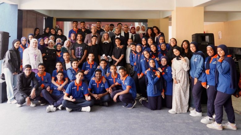 طلاب مدرسة بي تك للتكنولوجيا التطبيقية