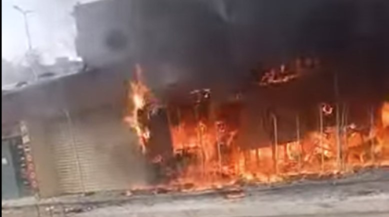 حريق محل شهير بكورنيش الوراق