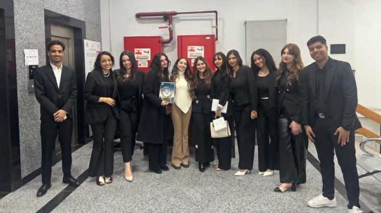 طلاب الفرقة الرابعة بقسم الإذاعة والتلفزيون بكلية الإعلام