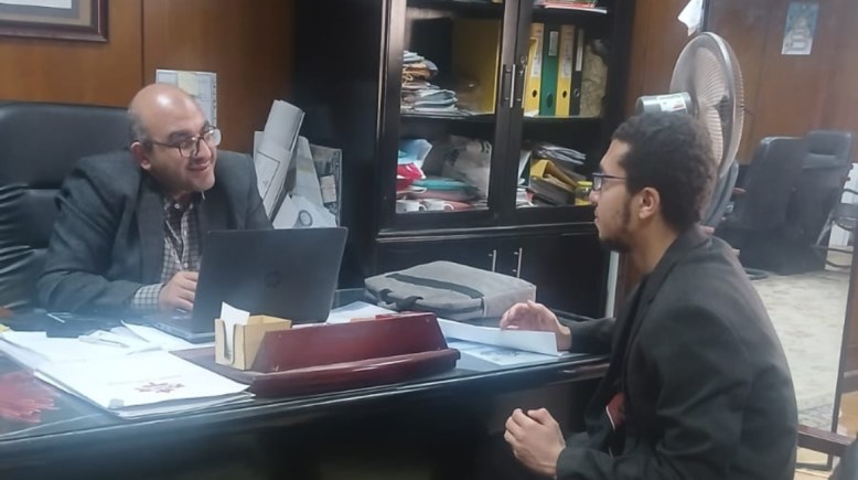 أستاذ الفنون التطبيقية بجامعة الأهرام الكندية