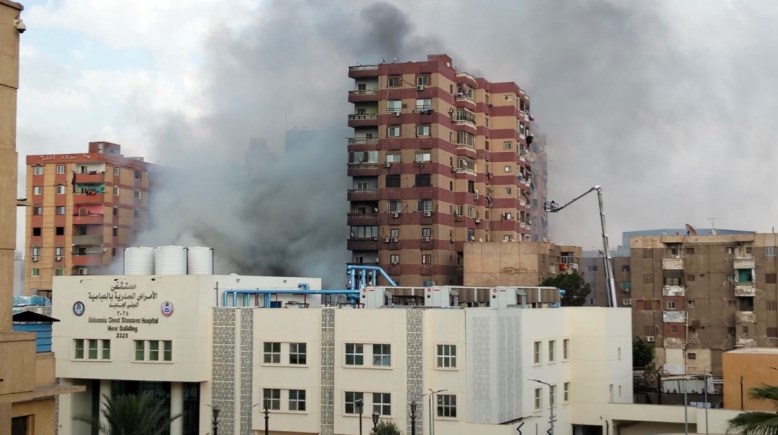 حريق بجوار سور مستشفي صدر العباسية