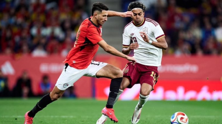 أحمد فتوح - لامين يامال 