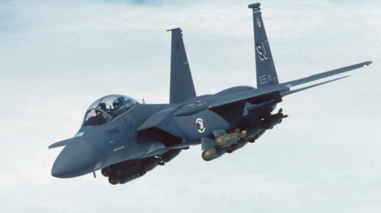 مقاتلة اف 15 الأمريكية 