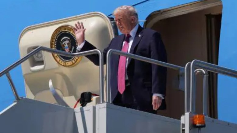 دونالد ترامب 