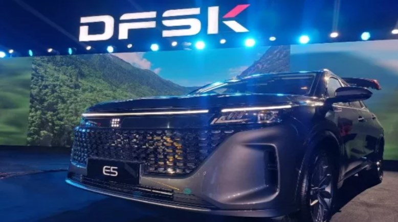 سيارة DFSK E5