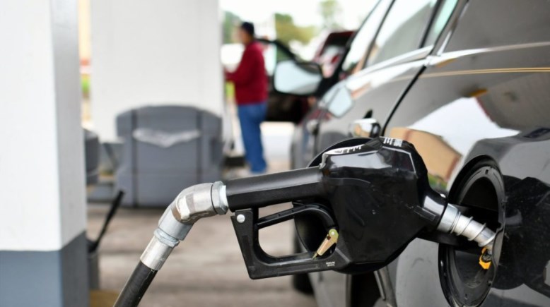 تبعئة البنزين ــ تعبيرية 