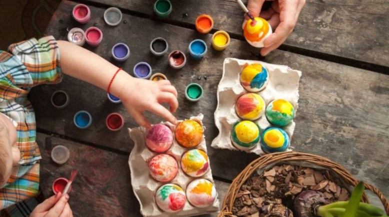 تلوين بيض شم النسيم