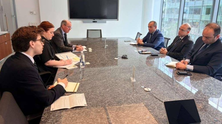 جانب من اجتماع وزير الاستثمار والتجارة الخارجية