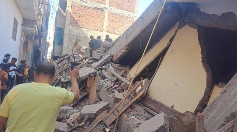 العقار المنهار بكفر الحمام 