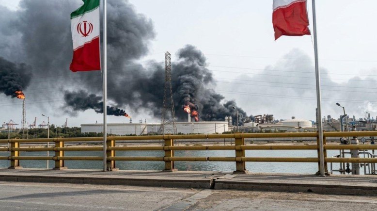 ضرب إيران بصورايخ إسرائيلية وأمريكية