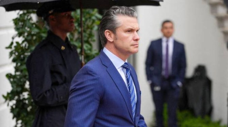 هيجسيث يمثل أمام البرلمان الأمريكي للإستجواب حول تداعيات الحرب علي إيران