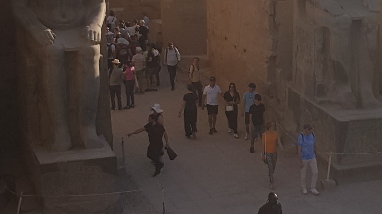 من داخل معبد الأقصر 