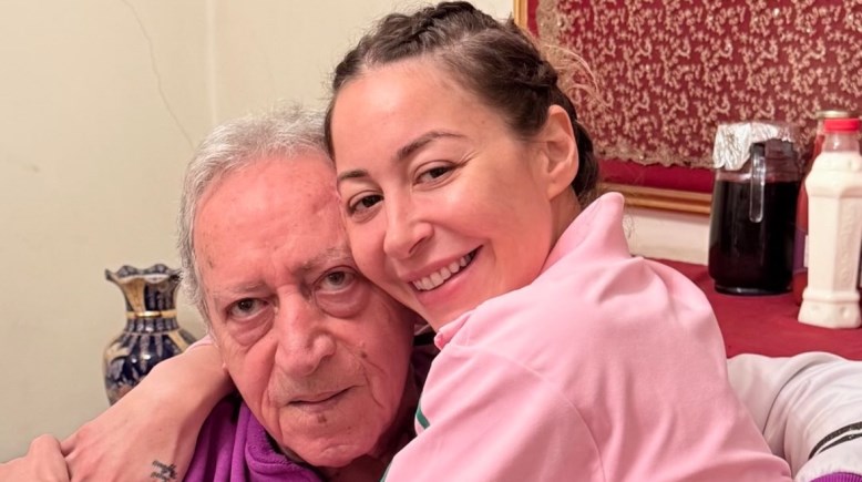 منة شلبي ووالدها