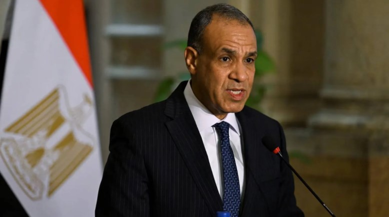 الدكتور بدر عبدالعاطي