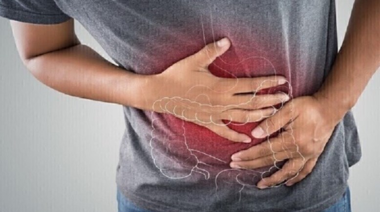 أعراض يجب أن تذهب للطبيب فورًا إذا ظهرت عليك بعد أكل الفسيخ والرنجة