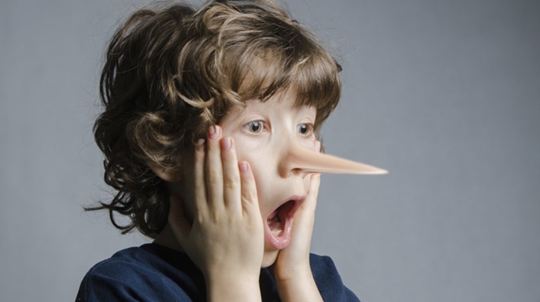 الكذب عند الأطفال 