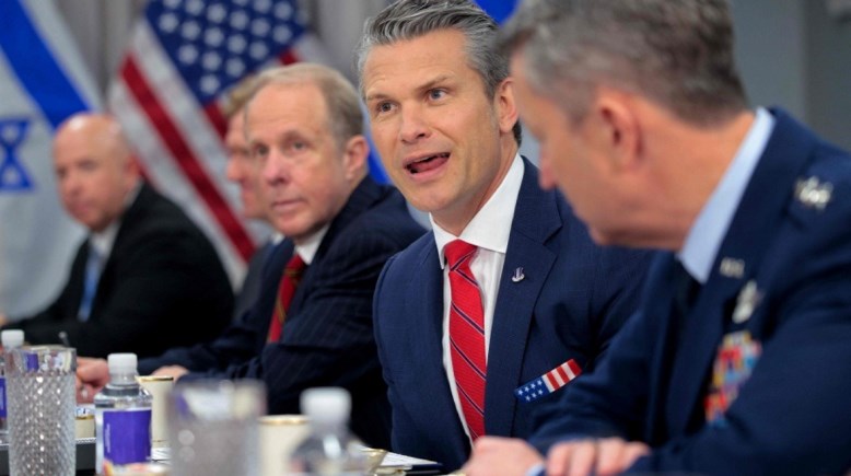 وزير الدفاع الأمريكي ـ بيت هيجسيث