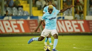 النيجيري ديفيد أكينتولا