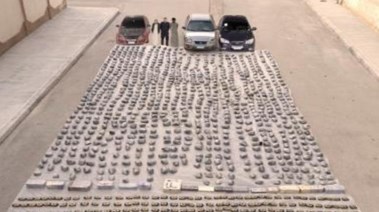 المتهمون والمضبوطات 