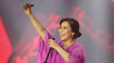 شيرين عبدالوهاب عادت بأغنية "عايزة اشتكي"